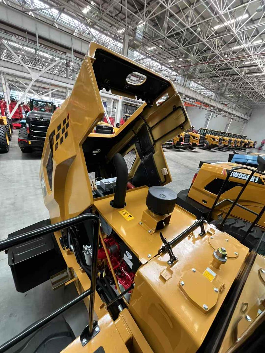 JaminaLiu's tweet photo. SANY Classic SYL956H5 Wheel Loader with Cummins Engine + DANA Gearbox 7 Units in Stock!!!
What you see is what you get📷
Wechat/WhatsApp: +86 18373845306📷📷
Welcome to contact📷📷📷
#SANY #sanyloader #wheelloader #5tonloader #sany #sinomada https://t.co/DtlG6zYAON