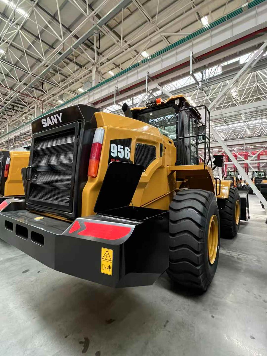 JaminaLiu's tweet photo. SANY Classic SYL956H5 Wheel Loader with Cummins Engine + DANA Gearbox 7 Units in Stock!!!
What you see is what you get📷
Wechat/WhatsApp: +86 18373845306📷📷
Welcome to contact📷📷📷
#SANY #sanyloader #wheelloader #5tonloader #sany #sinomada https://t.co/DtlG6zYAON