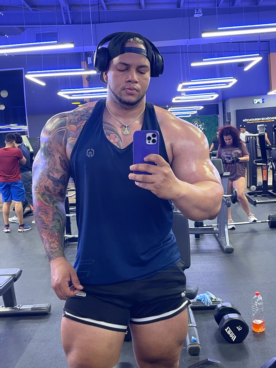 dominican fitnes 6’4 🇩🇴🇩🇴🇩🇴🇩🇴🔥🔥🍆🍆 tweet media