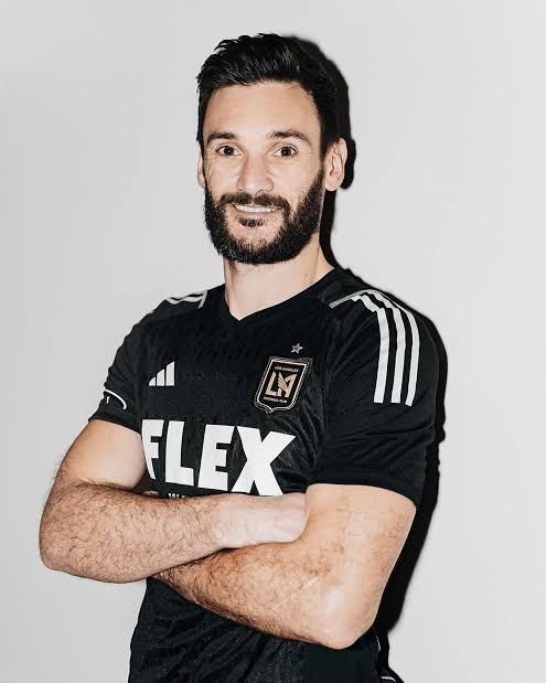MessiLeoBrasil_'s tweet photo. Perdeu pro Messi na final da Copa do mundo e foi eliminado hoje pro Messi na ConcaChampions.

Hugo Lloris é filho de Lionel Messi! https://t.co/RHGkf5iUUC