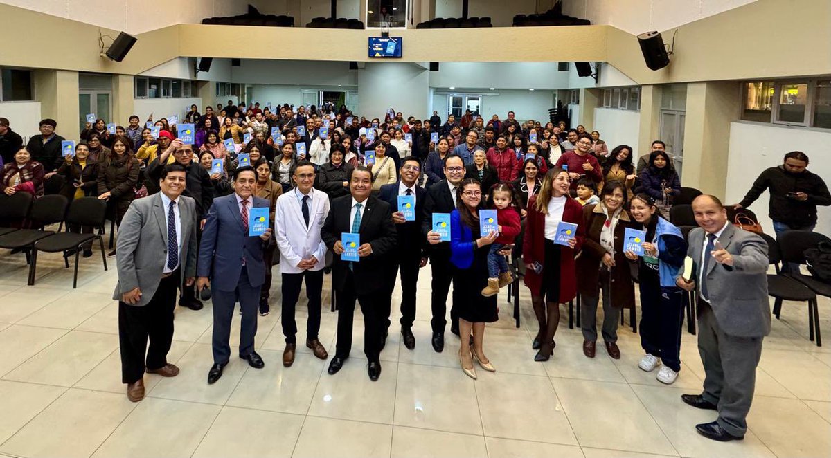 Así empezó nuestro primer #CiclodeConferenciasdeAltoImpacto 💪¡Hoy Arequipa vibró con esperanza y alegría! 🎉 El Dr. Marco Saint-Pere nos recordó que la felicidad no es casualidad, ¡es un hábito! 😊

Gracias a Radio Nuevo Tiempo por ser parte de este cambio 📻

#LaClavedelCambio