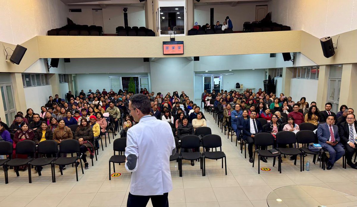 NuevoTiempoPeru's tweet photo. Así empezó nuestro primer #CiclodeConferenciasdeAltoImpacto 💪¡Hoy Arequipa vibró con esperanza y alegría! 🎉 El Dr. Marco Saint-Pere nos recordó que la felicidad no es casualidad, ¡es un hábito! 😊

Gracias a Radio Nuevo Tiempo por ser parte de este cambio 📻

#LaClavedelCambio https://t.co/cuYb0gjzl9
