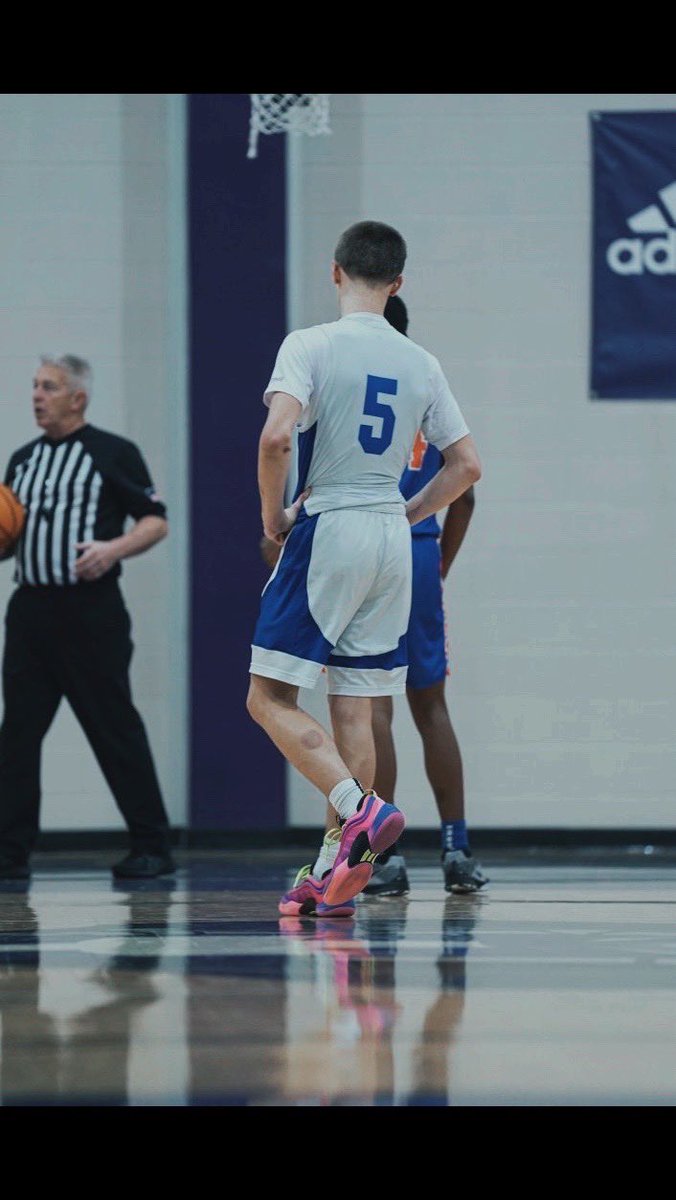 DixonJerrison's tweet photo. 15 games played
6 Player Of The Game awards
257 total points
35 3s (42 percent)
49 assist 
26 offensive rebounds
84 defensive rebounds
22 steals

Junior season loading.....

@CoachJPevey @CHC3 @sceyetesthoops @PrepHoops @PrepHoopsNC @boomin_i https://t.co/LlvbfWWXlM