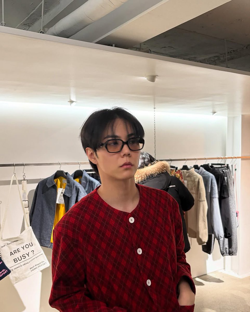 axi_jshm's tweet photo. 一起欣赏帅哥😎 https://t.co/9A1b9xfuxH