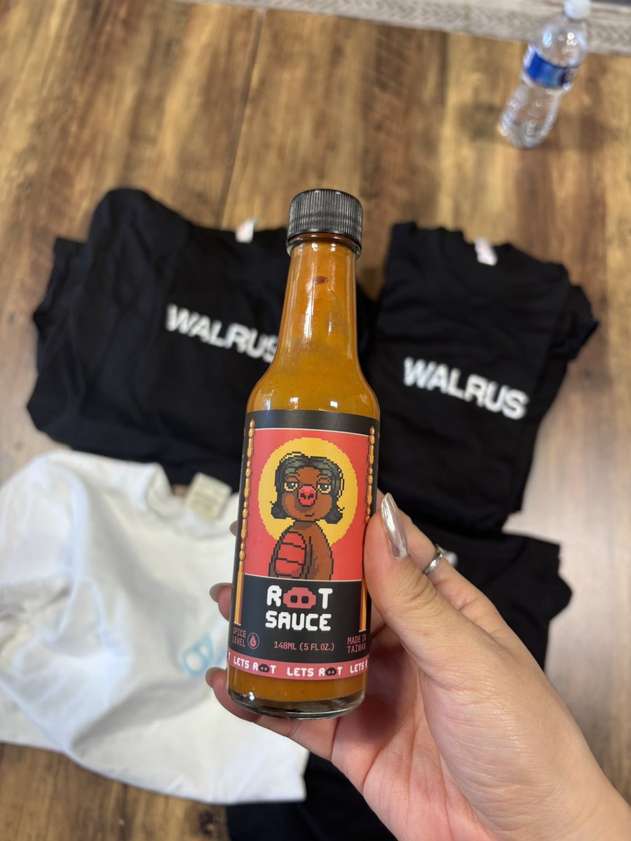 chowtato's tweet photo. in office day!! 

- some guests joined us in palo alto for the first time
- took the palo alto cybertruck tour a la chief degen david and the navi team. visited some historical silicon valley sites
- someone brought rootlet hot sauce?? so I finally got to try it. good level of spice! would defo eat on eggs.
- brought suilend cookies for the coworkers (don’t look too close at logo accuracy)

@mint0themax @navi_protocol @jameellionaire @DavidTiczon