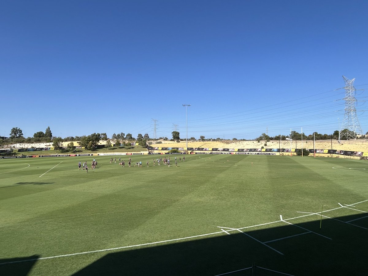 ScubaStv's tweet photo. Luke Ryan on very light duties at @freodockers training. Walking laps with Luke Jackson and Corey Wagner

Sean Darcy in main session. Hayden Young has joined in after completing a fitness test

Nat Fyfe scheduled for a shorter session

@10NewsFirstPER @10SportAU https://t.co/vwwWrxsC3Z
