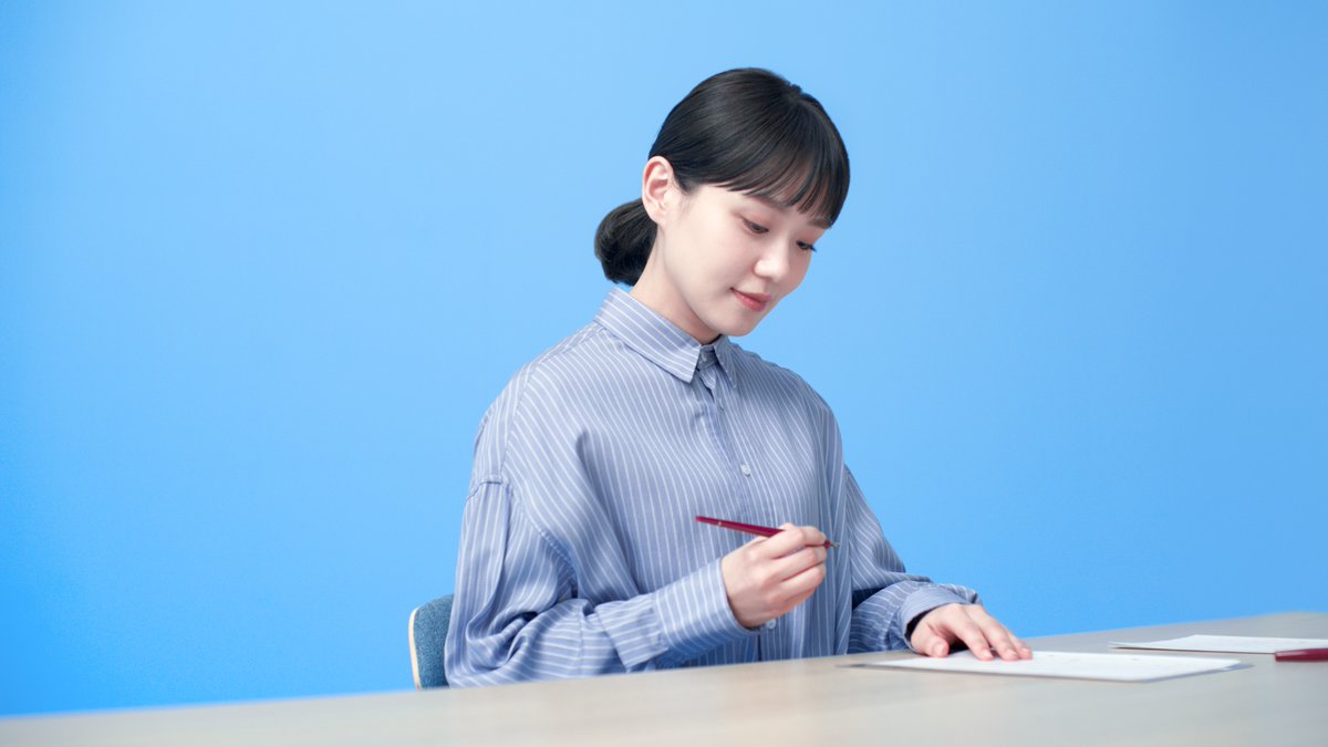 m_c_jp's tweet image. #奈緒、自分で書いたのかな？と思うくらい綺麗な文字に
#KUMON CM＋インタビュー＋メイキング

【動画はこちら】
youtu.be/PYA_NbcD0Mc