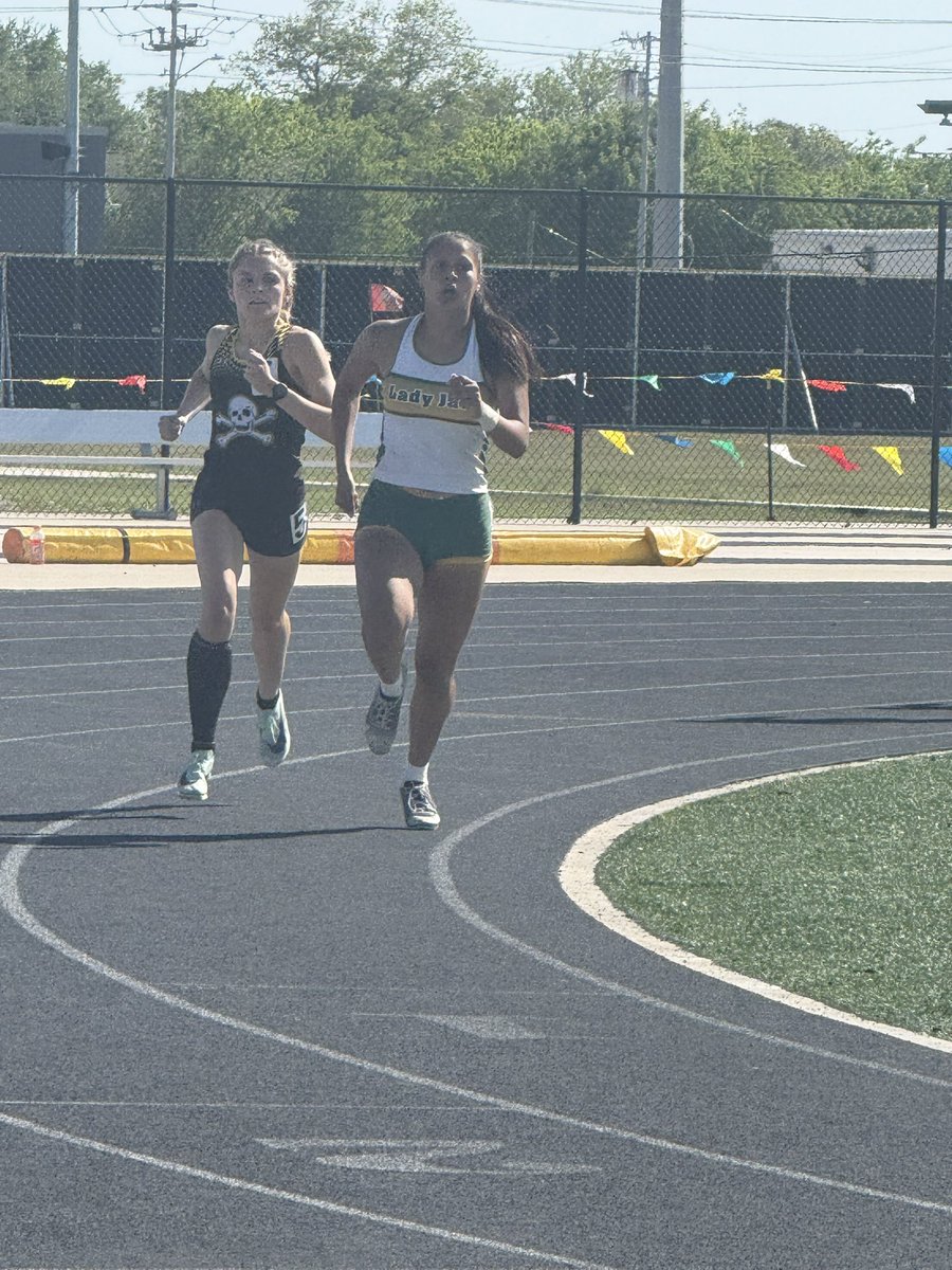 Lori Wilson🖤☠️💛 tweet media