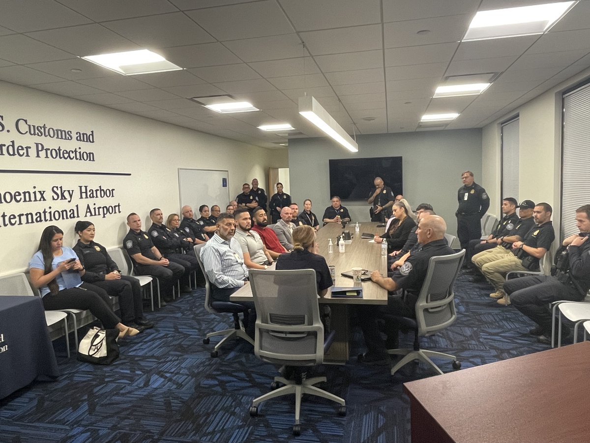 (A)Executive Asst. Commissioner Diane J. Sabatino (@ofoeac) on Twitter photo National security isn't possible without our people. OFO personnel work the frontlines daily to facilitate trade & travel. This week's Townhall <a href="/PHXSkyHarbor/">Phoenix Sky Harbor International Airport</a> was a great chance to hear from our dedicated team. Thank you for your commitment to <a href="/CBP/">CBP</a>'s mission. #OFOProud🇺🇸 National security isn't possible without our people. OFO personnel work the frontlines daily to facilitate trade & travel. This week's Townhall <a href="/PHXSkyHarbor/">Phoenix Sky Harbor International Airport</a> was a great chance to hear from our dedicated team. Thank you for your commitment to <a href="/CBP/">CBP</a>'s mission. #OFOProud🇺🇸