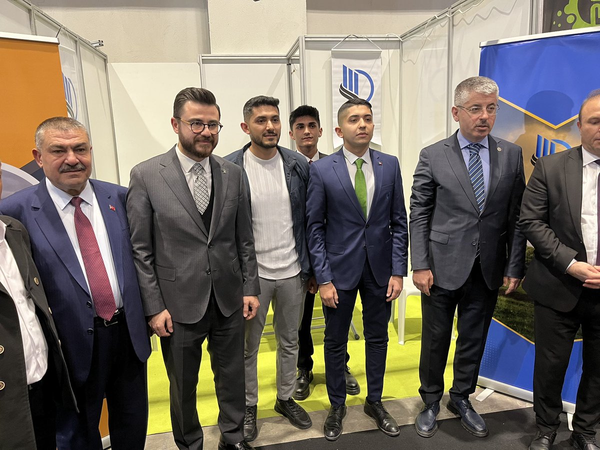 birpaz's tweet photo. 2025 yılı tarım fuarımızda bizleri ziyarete 
Gelen 
Sayın @huseyinokandan 
Sayın @sabancopuroglu 
Ve heyetine teşekkür ederim 
#birpaz https://t.co/nrqrJbRP3O