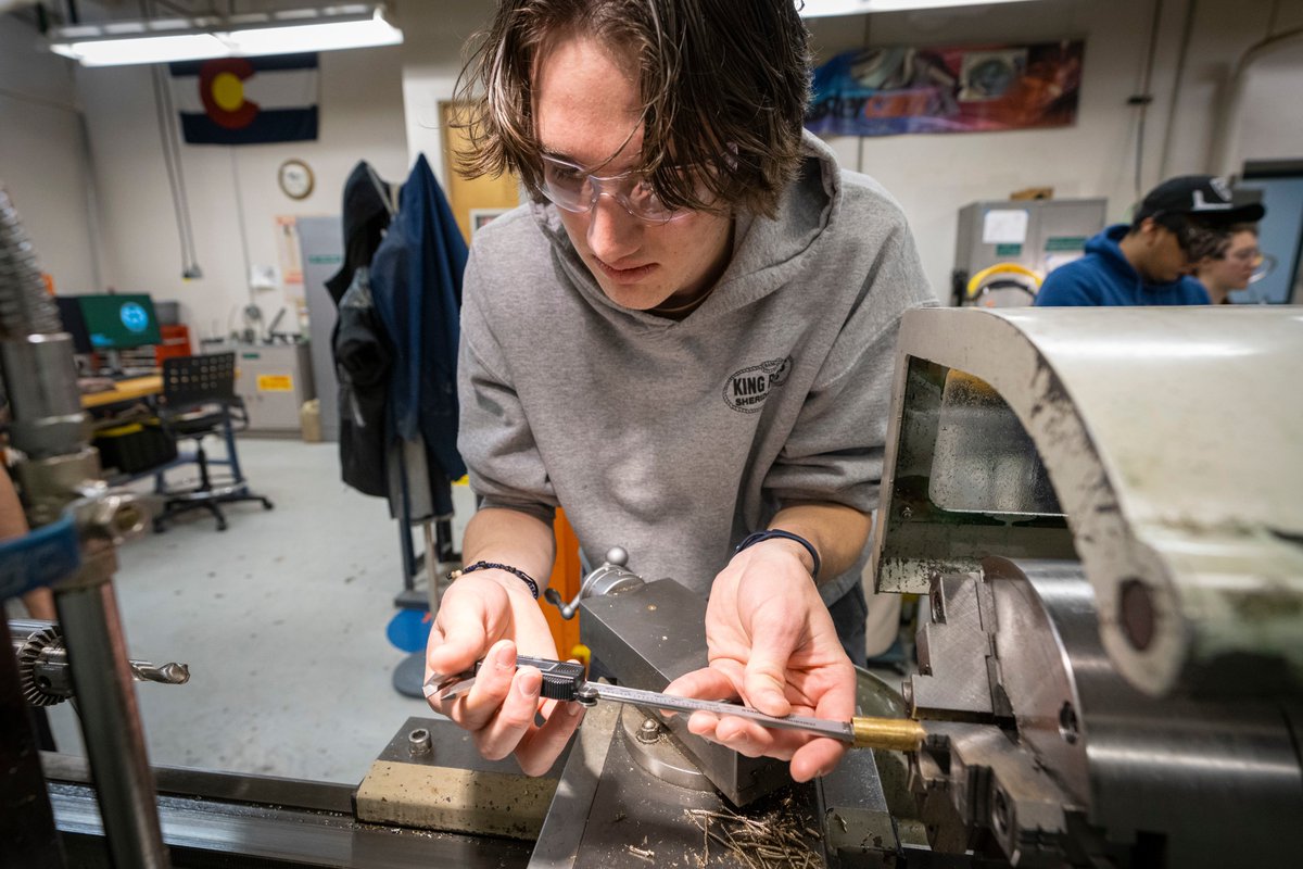 CSUMechEngr's tweet image. At CSU, engineering isn’t just theory—it’s hands-on. From labs to real-world projects, you’ll gain practical experience that prepares you for the field.
Learn by doing.
#CSUEngineering #HandsOnLearning #EngineeringInAction