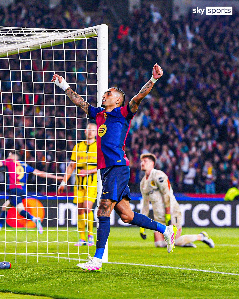 SkyFootball's tweet photo. Raphinha matched Lionel Messi’s club record for the most goal involvements in a single Champions League campaign as Barcelona cruised past Borussia Dortmund 🤝 https://t.co/W7IWPENnnD