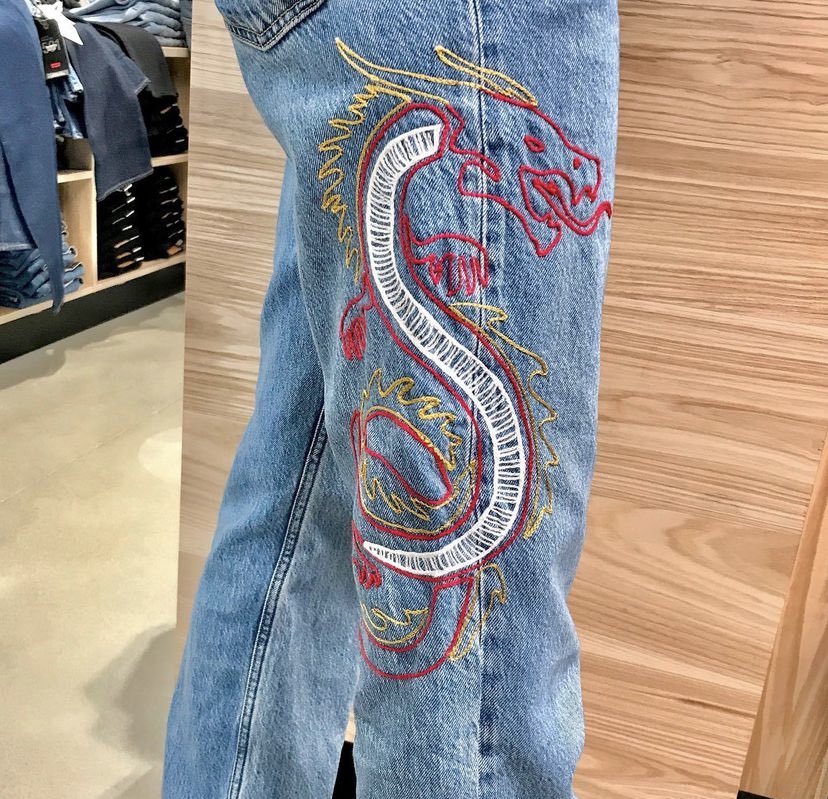 rafabesti's tweet image. @bigduttygyal Our denim is made to fit you like confidence. OJayCollection – where fashion meets comfort and culture.
#FashionThatSpeaks #OJayCollection #MensWear