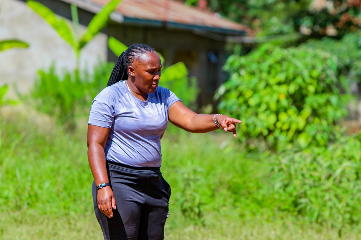 FSATanzania's tweet image. Training of Trainers under the #ProbonoProgram continues! 🏐
Today, 20 teachers gathered at Edmund Rice Secondary School to learn netball skills &amp;amp; coaching techniques. Thanks to @FutureStarsTZ &amp;amp; Probono for empowering youth through sports! 🙌 #SportsForChange #NetballTraining