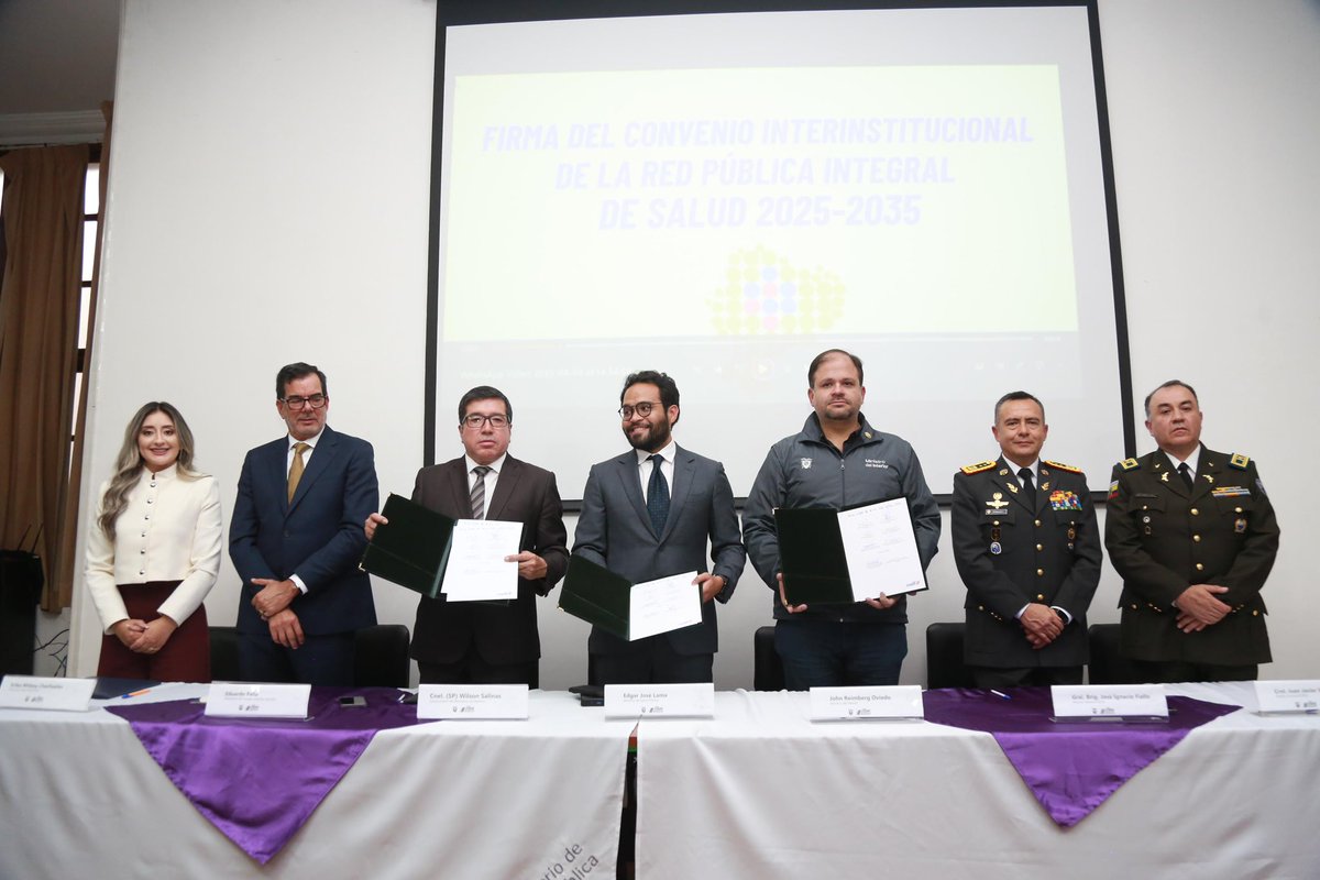 Salud_Ec's tweet photo. #ElNuevoEcuadorResuelve | El ministro @Edgarjoselama participó de la firma del Convenio Interinstitucional de la Red Pública Integral de Salud 2025 – 2035 entre @Salud_Ec, @DefensaEc, @MinInteriorEc, @IESSec e @ISSFA_ECUADOR. https://t.co/gj3Nhwqyms