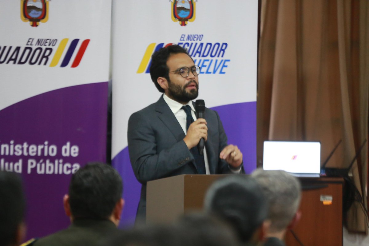 Salud_Ec's tweet photo. El ministro @Edgarjoselama resaltó la importancia de la #RPIS y agradeció a las instituciones que la integran.
"Tenemos un solo país y la enfermedad no discrimina. Con este convenio estamos listos para brindar atención equitativa".
#PorUnEcuadorConSalud https://t.co/OHKXl6jKFt