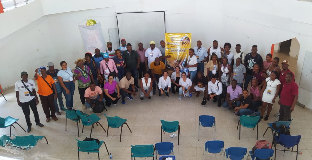 ANMColombia's tweet photo. ¡La voz de las comunidades es clave en la #MineríaParaLavida! 

En Atrato, socializamos con comunidades negras, afrocolombianas, raizales y palenqueras temas como Zonas Mineras y derecho de prelación, en el marco del Decreto 1396 de 2023.

¡Construimos juntos una minería incluyente y participativa!