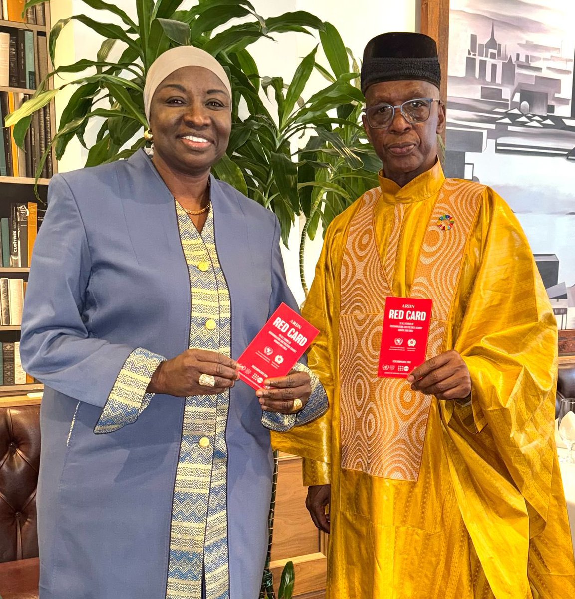 I had  a fruitful lunch-meeting with Dr Djibril Diallo, CEO of African Renaissance and Diaspora Network Inc (ARDN). 

We traded  ideas around this year’s Africa Day Celebration at the UN  Headquarters in New York on 28 May and also about mobilizing Diasporas in supporting