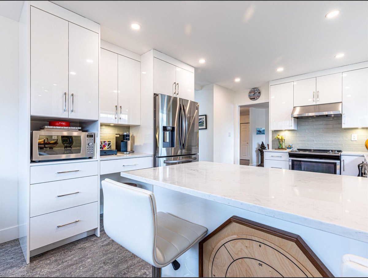 1KitchenExpress's tweet image. Kitchen renovation in 2025?

Smart tips on how to stay on budget, choose durable materials &amp;amp; avoid trend traps — even with rising tariffs.

📖 Read more: kitchenexpress.ca/smart-kitchen-…

#KitchenRenovation2025 #QuartzCountertops #LangleyKitchens