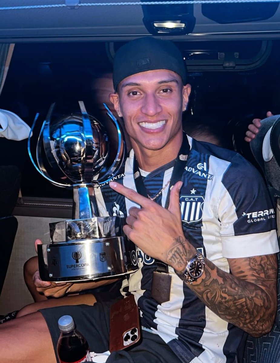 JonasMonjes's tweet photo. Capitán. https://t.co/0W6YBaVMsC