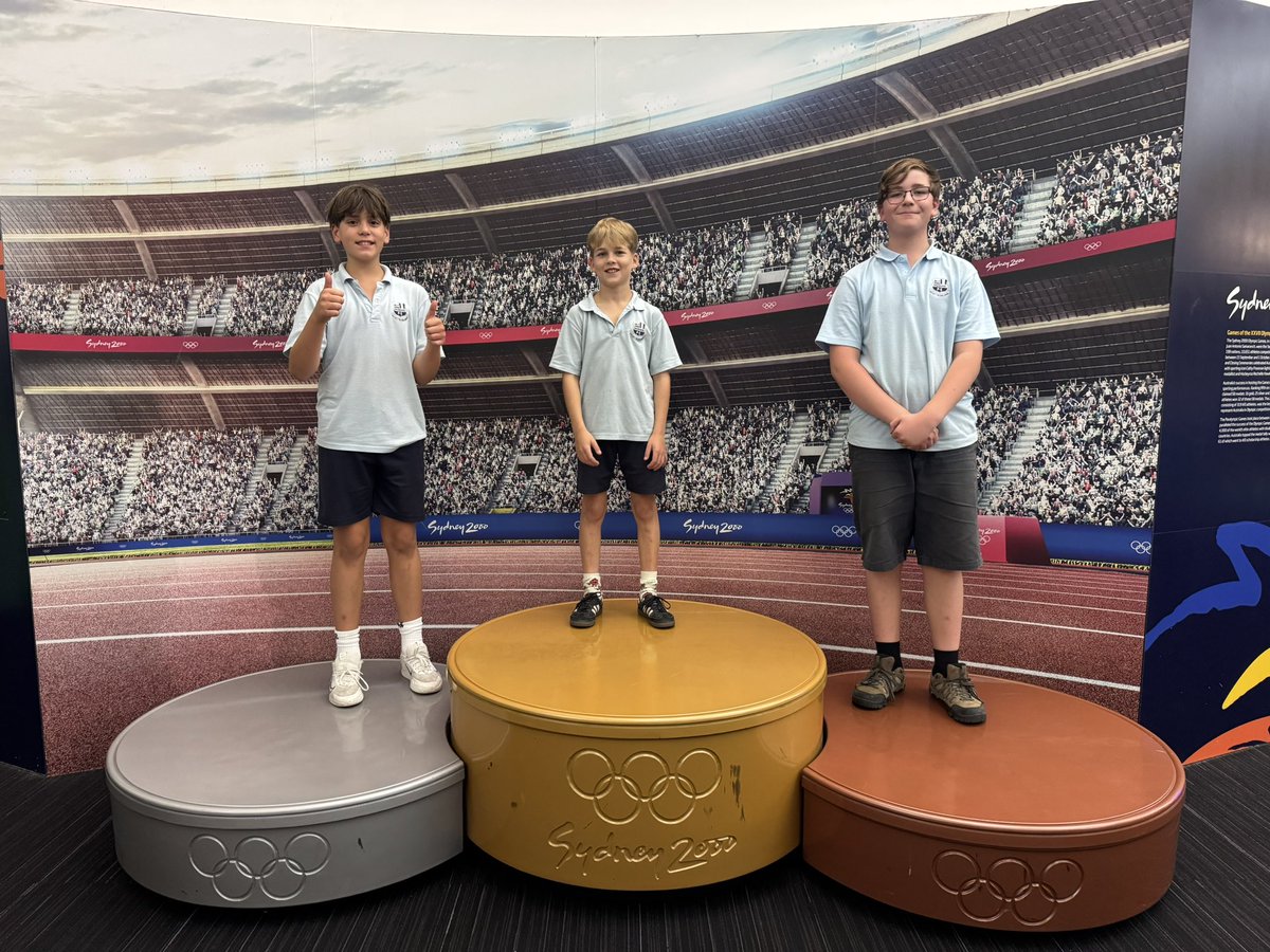 mosmanpublic's tweet photo. Australian institute of Sport 🏀 🏈⚾️🥎 #bus2 #mosmanpublic https://t.co/gBEQYlxa6F