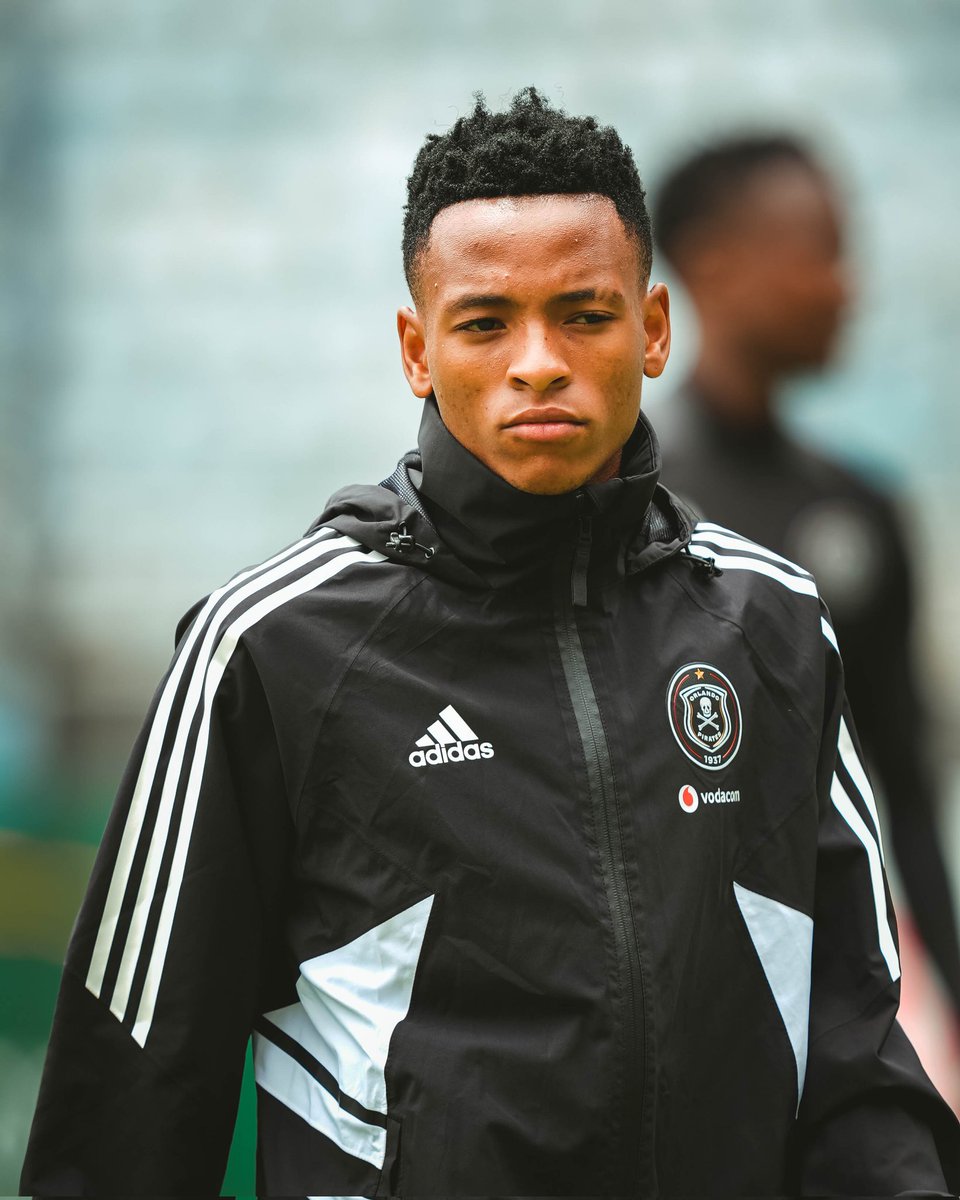 ChinoThando's tweet photo. @kelvinMomo_  ngisacela ubize uThatohatsi nenze something 
Bala lapho "Ethi Nkulunkulu owethusonke akasikhohlwanga" https://t.co/A4bnqGZ5GM