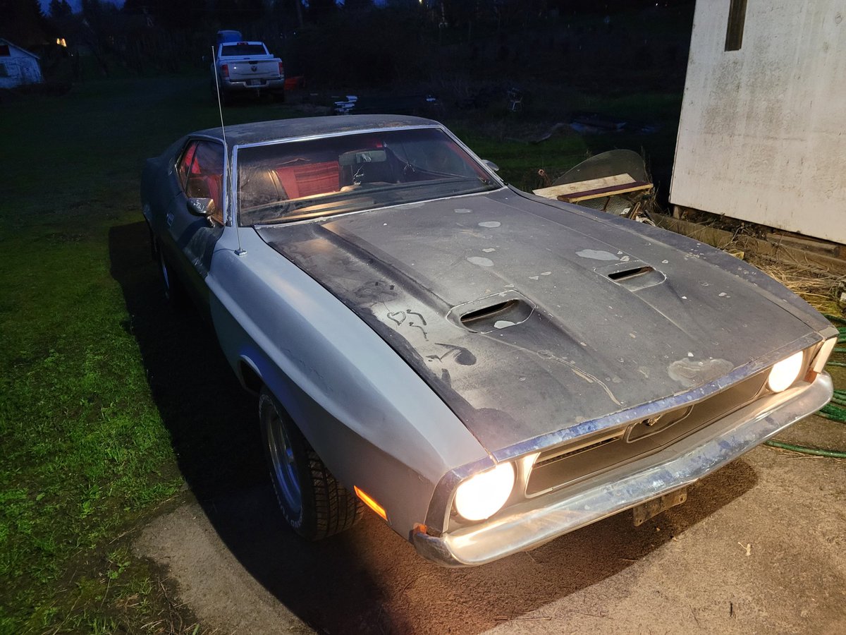 Hawaiiena (Comms might be open, who really knows) (@hawaiiena) on Twitter photo 