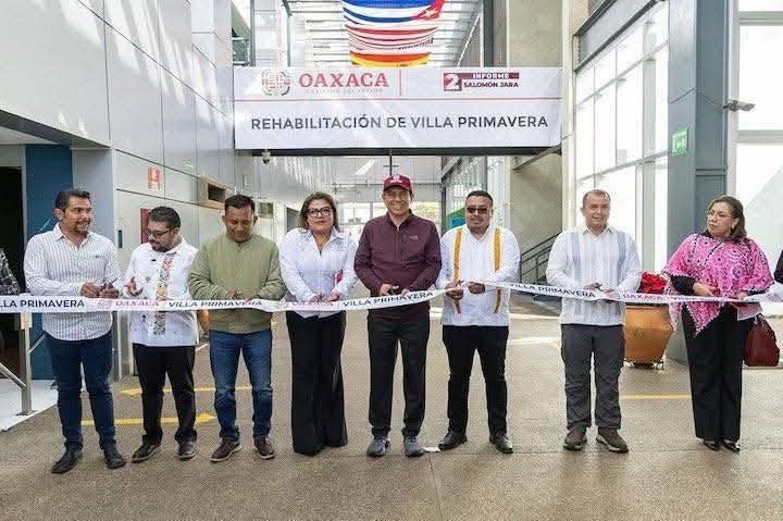 DonChismitos's tweet photo. Sobense por que arde, @salomonj obtiene autorización para dar en comodato la "Villa Primavera" o el polideportivo al Instituto Euroamericano, Chalo no más no pudo con su mantenimiento, por un lado que bueno que alguien vaya a cuidar de las instalaciones. https://t.co/mUhRHEv8W3