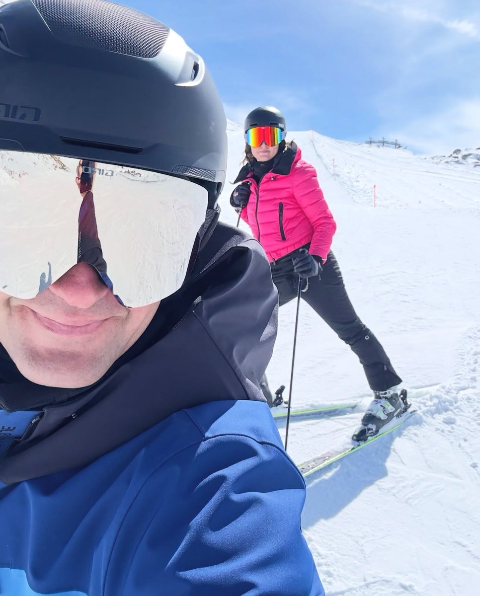 Roger Federer Live tweet media