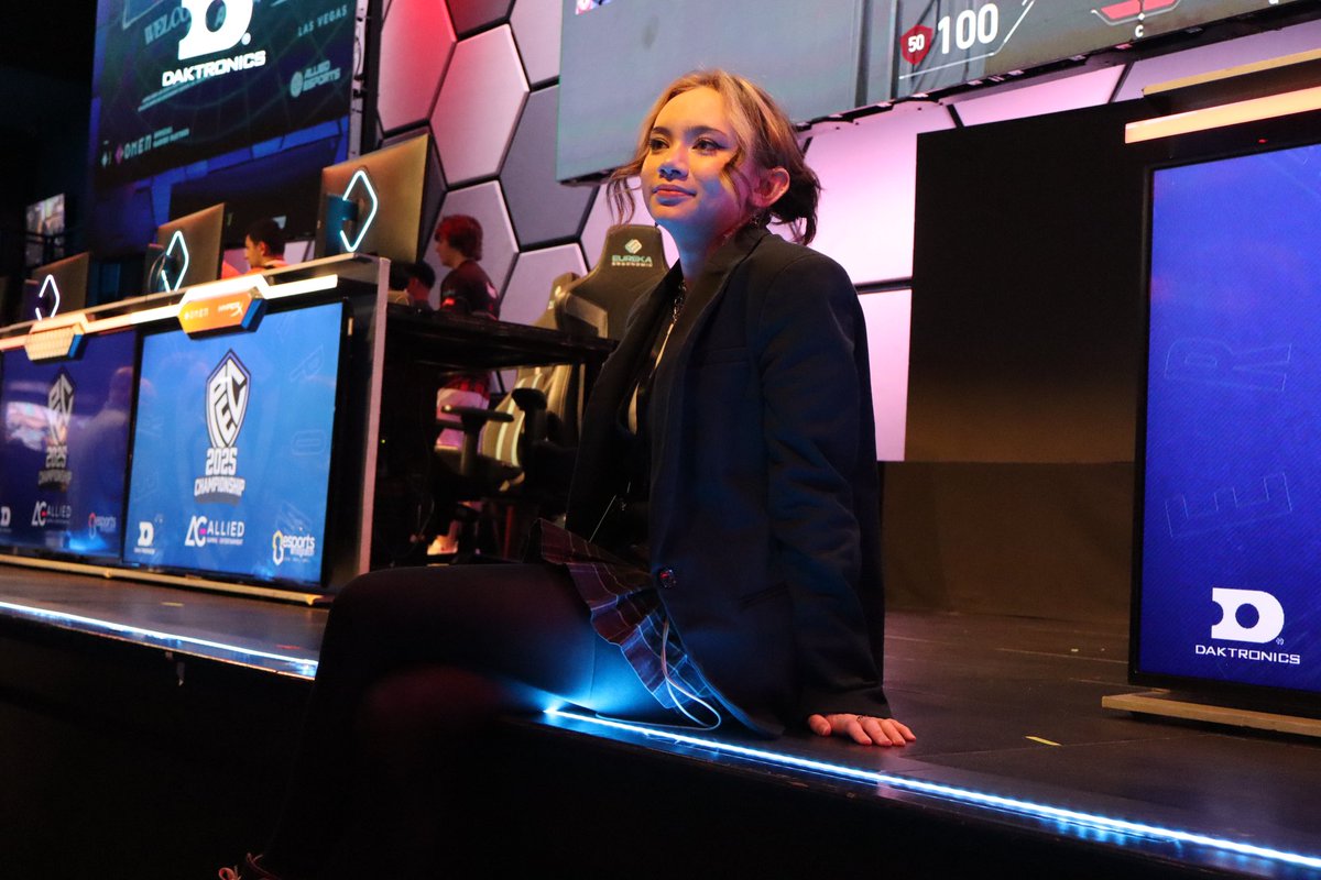 reluscent's tweet image. big ups for @KansasEsport !!
small but mighty :)
hosting and casting for the Allied Gaming PEC was so fun and I'm ready for whatever's next 😼 lmk if anyone needs a host, or commentator for league/val! I can promise I'm the best personality to work with