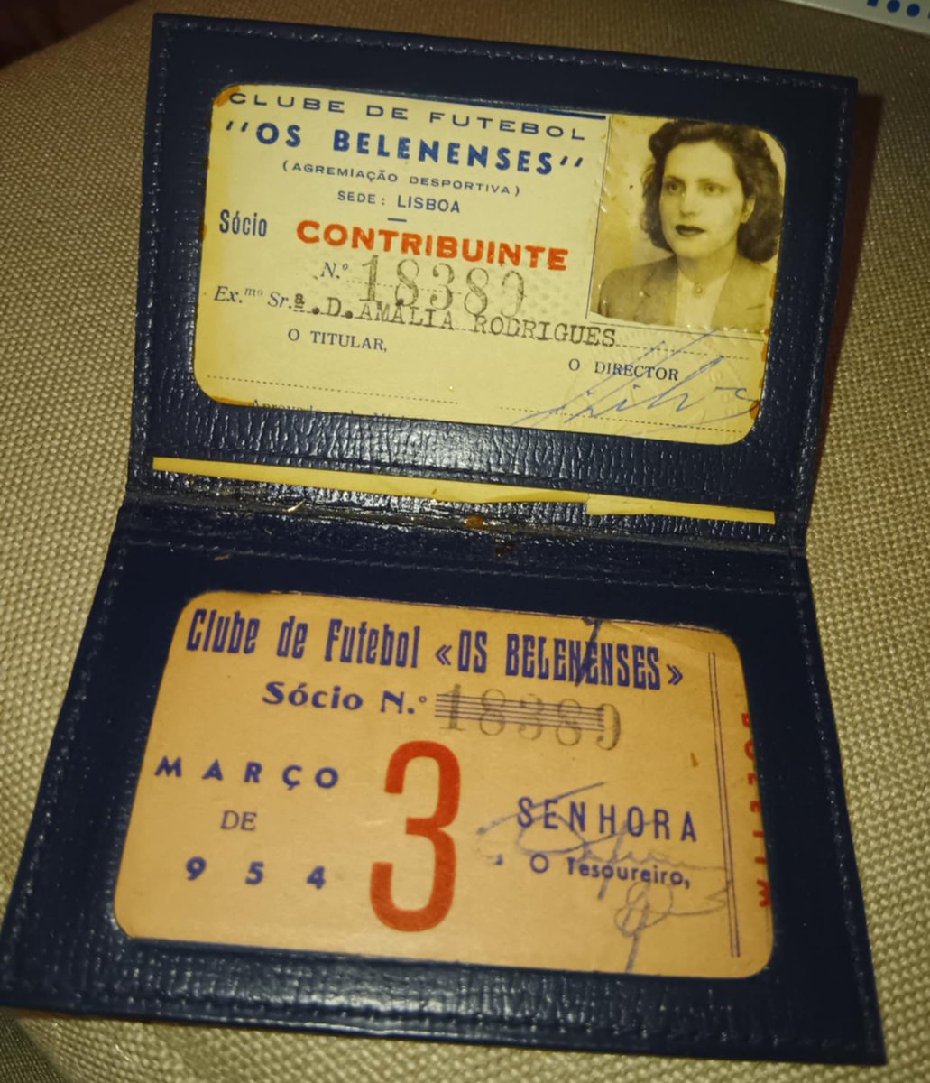 Cartão de sócia do Belenenses da grande Amália. 
💪💙