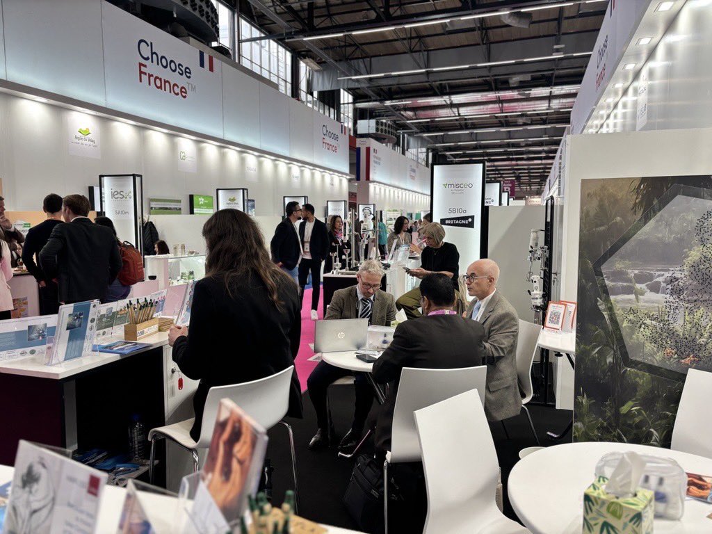 BFrance_Japan's tweet image. #incosGlobal 化粧品原料の世界最大級の展示会イン・コスメティクス・グローバル 本日4/10最終日🇫🇷 @businessfrance が出展するフランスパビリオンでは連日多くのお客様で賑わっています✨ #Incosmetics