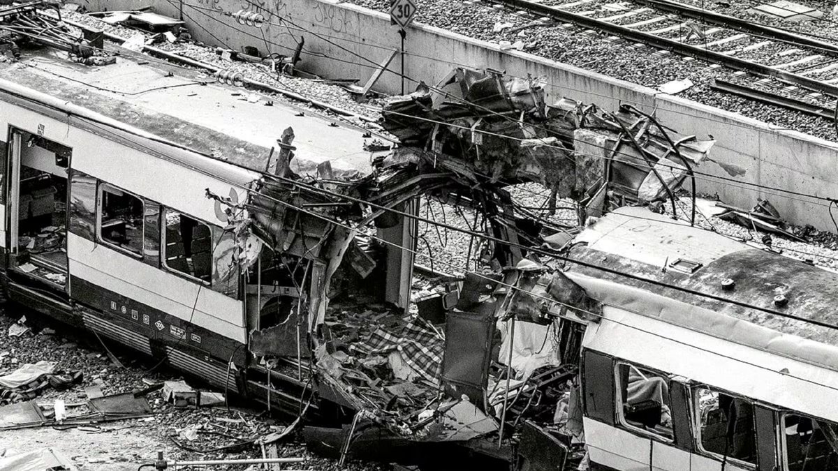 Dont forget 11 march 2004
191🕊️
#SaveEurope
#11M #Madrid
#España