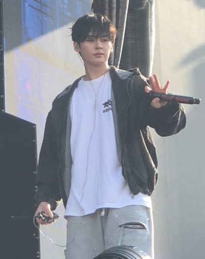 mini_vrse's tweet photo. man 🚬 https://t.co/G7sQkXzV8W