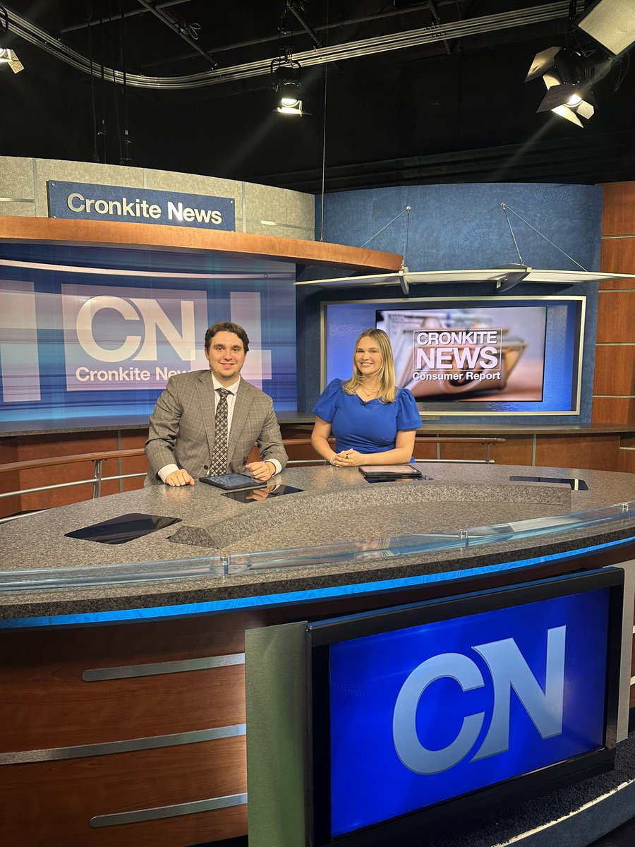 Leslie Chapman (@lesliechapman_) on Twitter photo Back on the desk with <a href="/jacobpsuever/">Jacob Suever</a> today talking all things tariffs, air quality and The Masters on <a href="/cronkitenews/">Cronkite News</a>.
Come hang with us on Cox Yurview at 6 and <a href="/arizonapbs/">Arizona PBS</a> 8.3 at 7:30! Back on the desk with <a href="/jacobpsuever/">Jacob Suever</a> today talking all things tariffs, air quality and The Masters on <a href="/cronkitenews/">Cronkite News</a>.
Come hang with us on Cox Yurview at 6 and <a href="/arizonapbs/">Arizona PBS</a> 8.3 at 7:30!
