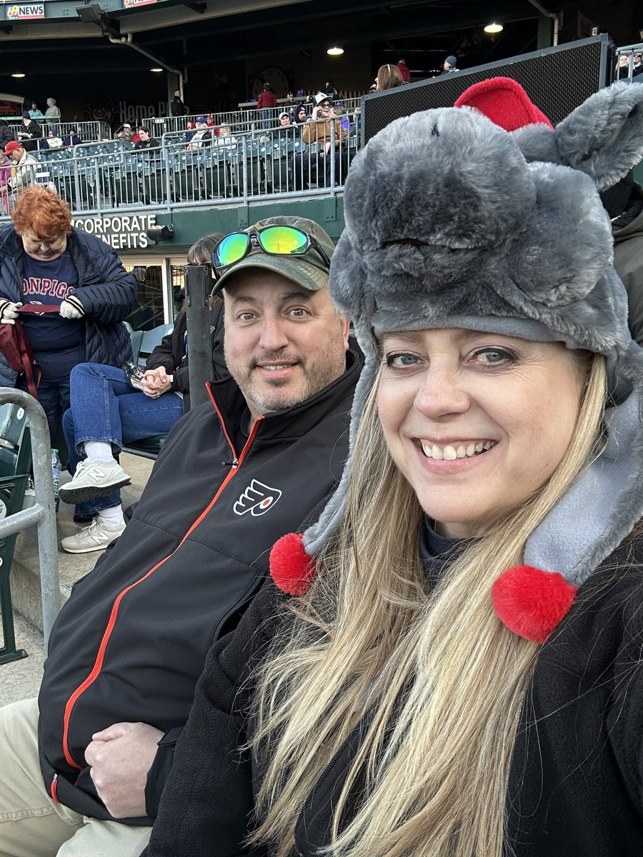 BethanyBrevik's tweet photo. It's a chilly night for baseball, but we're ready! #IronPigs #TeamHambone #HamboneUnderground #BringTheEnergy https://t.co/gyWPyYBN1h