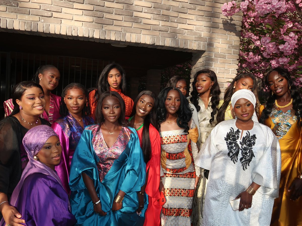 Yayodollz tweet media