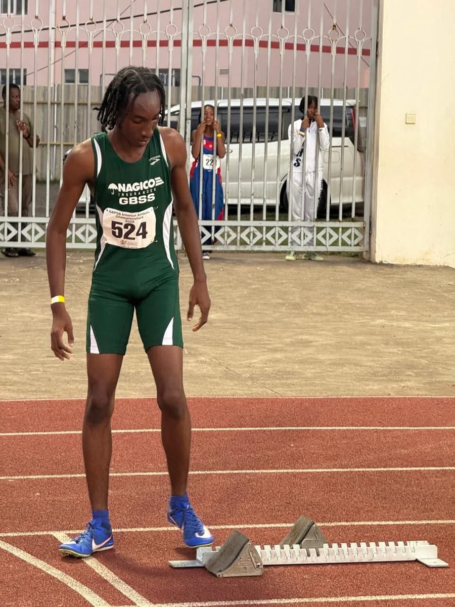 iammina_b's tweet photo. #IntercolGrenada

Kashay Stephen of the GBSS has broken Kirani James’ 200m record at the intercol games.

He smashed Kirani’s 22.80s record, completing the race in 22.77s.

Photo:Gary Stephen https://t.co/1tQqMvfVnw