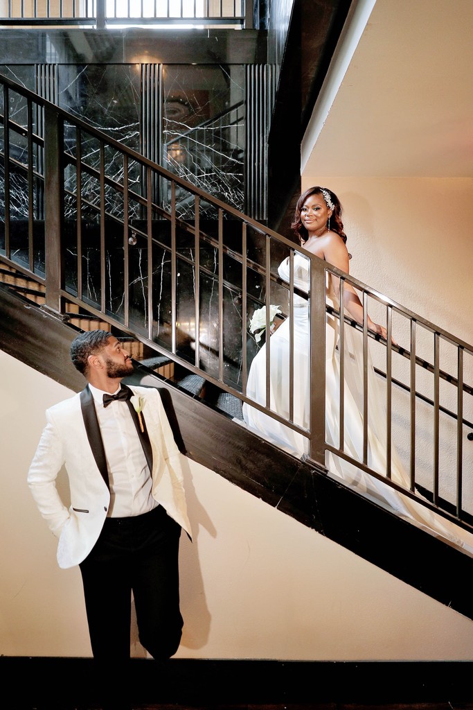 Gabrielle and Terence’s Dallas- Fort Worth celebration was pure monochrome perfection! ✨💍Every detail radiates elegance. 🥂🖤🤍 Dive into their beautiful celebration via the link below to relive each stunning detail! 🌟🌸

georgestreetphoto.com/blog/p/gabriel…
