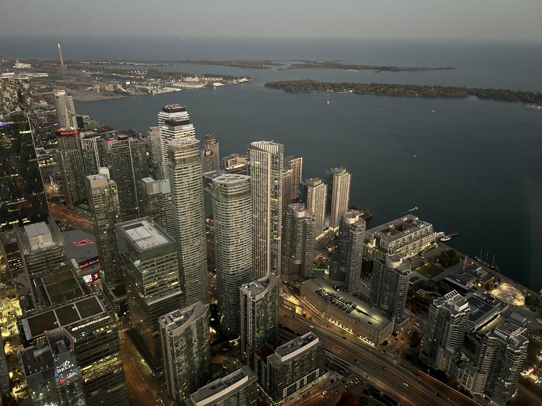 arjunbeniwal700's tweet image. High vibes only ☁️🏙️ #TorontoViews