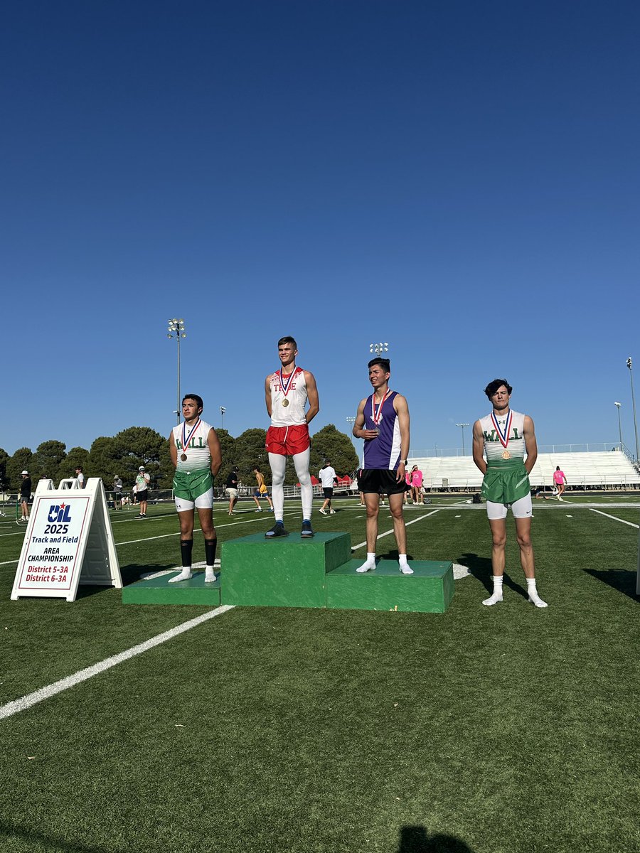 jimned_xctf's tweet photo. Congratulations to K. Pritchard on his Area championship and for qualifying for the Regional meet in the 800m! https://t.co/0JNe8ycckG