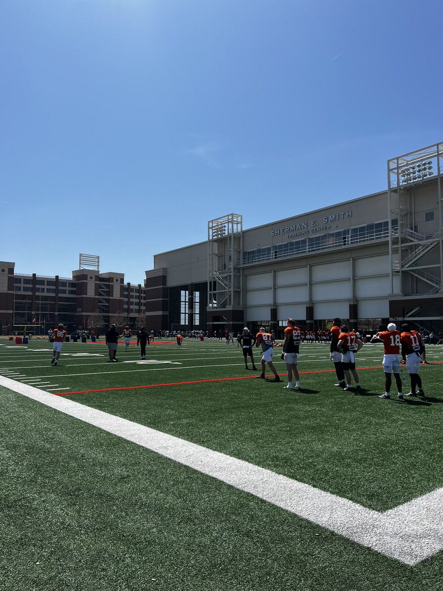 WesterbergGavin's tweet image. Incredible visit at @CowboyFB Spring practice. Thank you @david6glidden and all the coaches for the experience and hospitality. Can’t wait to be back!
#GoPokes #CowboyCulture
@doug_meacham @CoachGundy @KWright_7 @CoachJG_
@Football_TMHS @CoachJDCary @jarrettbailey12…