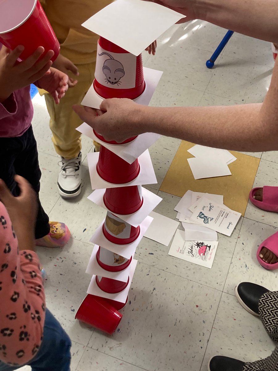 leecountyecc's tweet photo. Today is Work Together Wednesday. We love to work together with Kim Gentry with Start with the Arts!

#WorkTogetherWednesday
#woyc
#weekoftheyoungchild https://t.co/AmUMmLvgh8