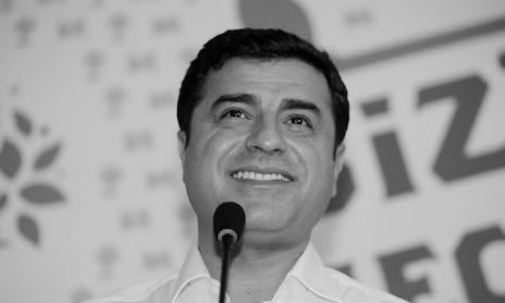 Rojbûna te pîroz be💐 <a href="/hdpdemirtas/">Selahattin Demirtaş</a>