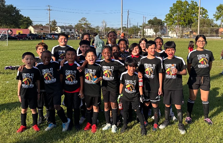 Congratulations to our Stallion Soccer team ! They beat Highland Heights 2-1! #StallionStrong #TeamHISD