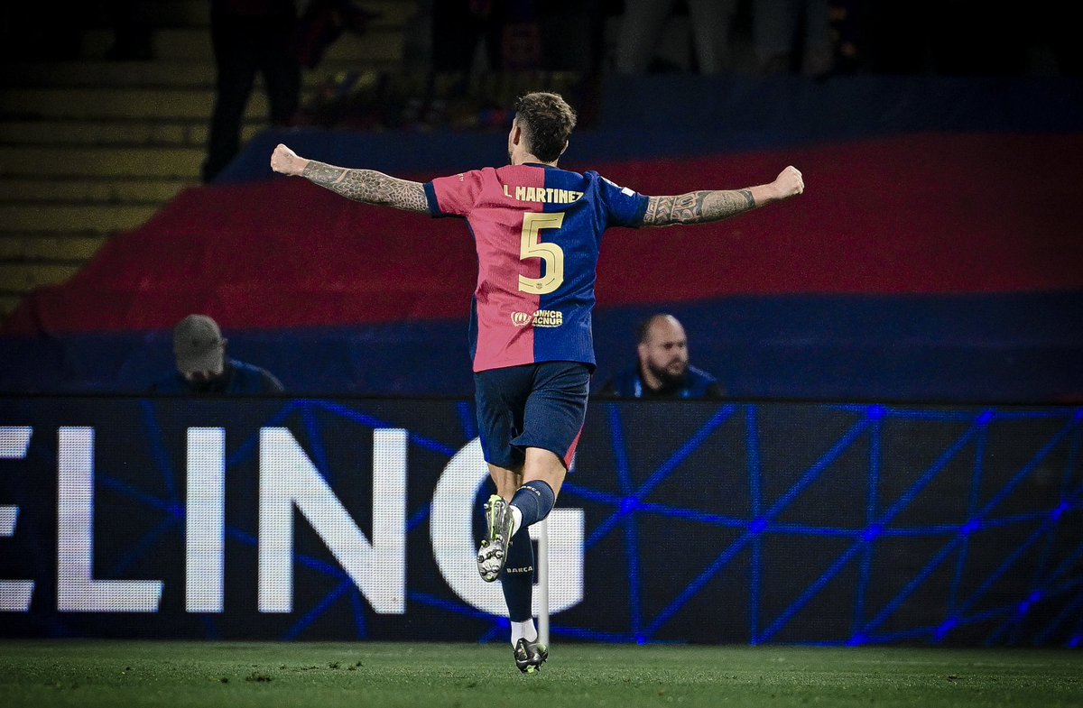 InigoMartinez's tweet photo. Esto es Barcelona 👊🏼
Som-hi Barça! 💙❤️ https://t.co/j9cVLsvGAa