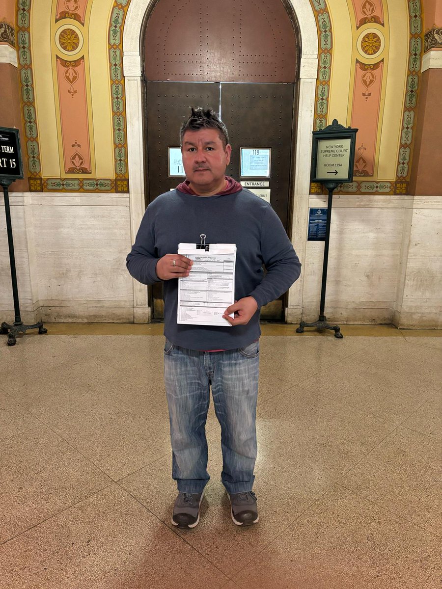 LouisFlores2025's tweet image. Today, I joined six public housing residents in an updated Article 78 Petition filed against @NYCHA, @NYCgov, and Agency and City officials to put the #RAD/#PACT privatisation and démolition through #ULURP. 🧵