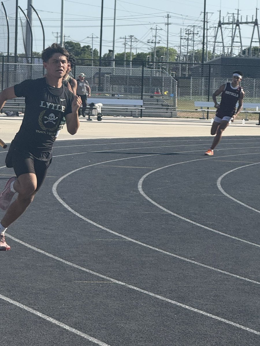 Lori Wilson🖤☠️💛 tweet media