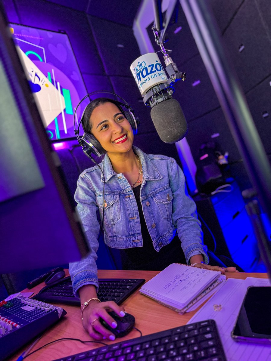 Corazon973's tweet photo. ¡Helloooo! 🤩💕 Es momento de sintonizar 97.3 FM 📻 para disfrutar de buena música y de invitados especiales en compañía de Katy López en #AOtroNivel. 🥰🫶🏻 https://t.co/0EkS3HbVeJ