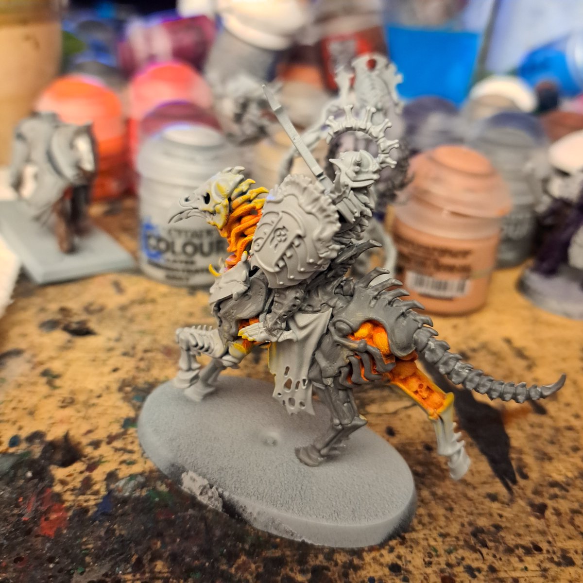 Grief_Designs's tweet photo. @TheBrushSmith WIP on my ossiarch pattern army! https://t.co/PAa5R36wSw